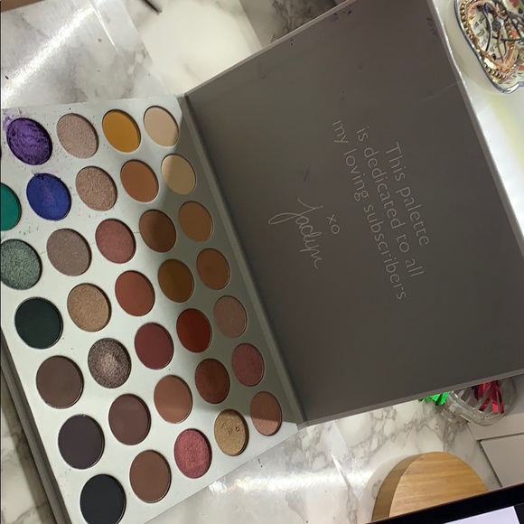 Jaclyn Hill eyeshadow palette - Picture 2 of 3